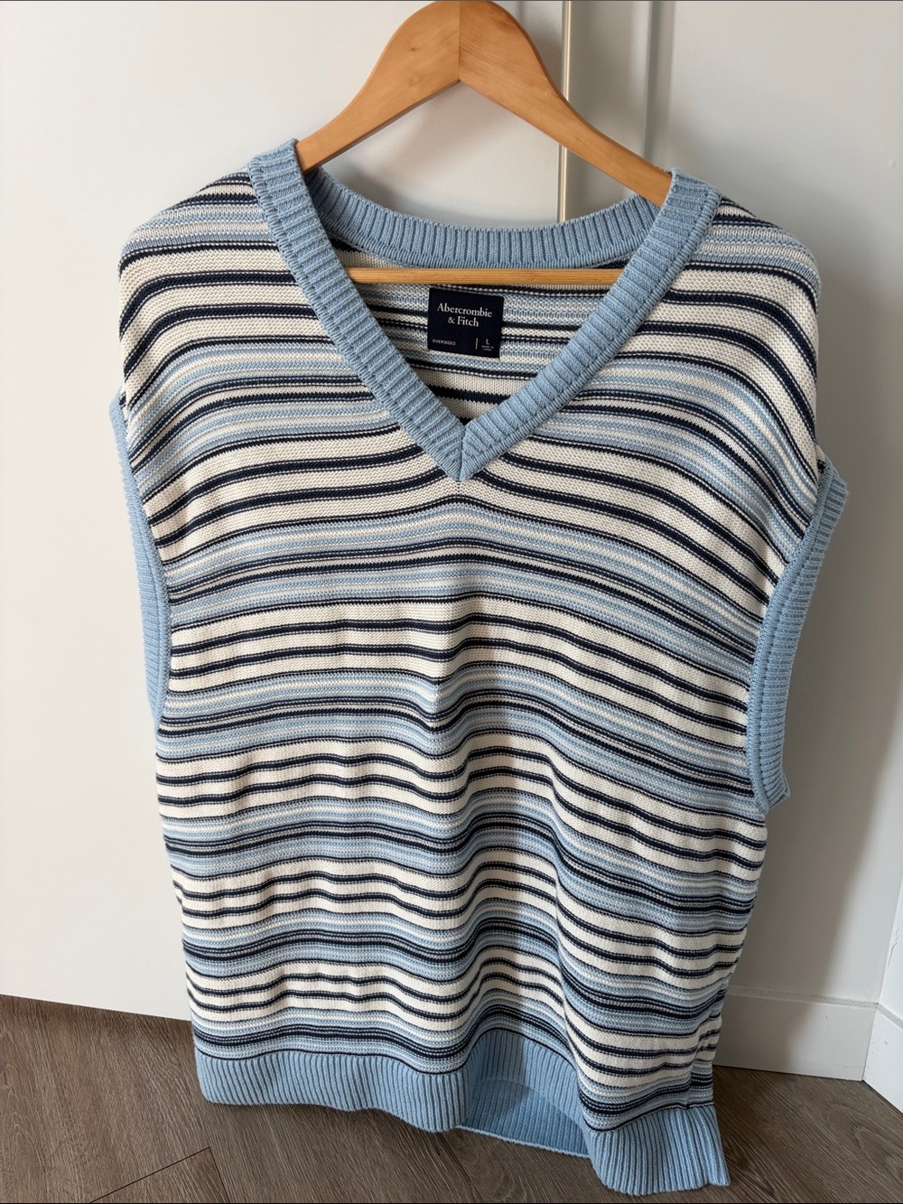 Abercrombie & Fitch Light Blue, Cream & Navy Striped V-Neck Sweater Vest